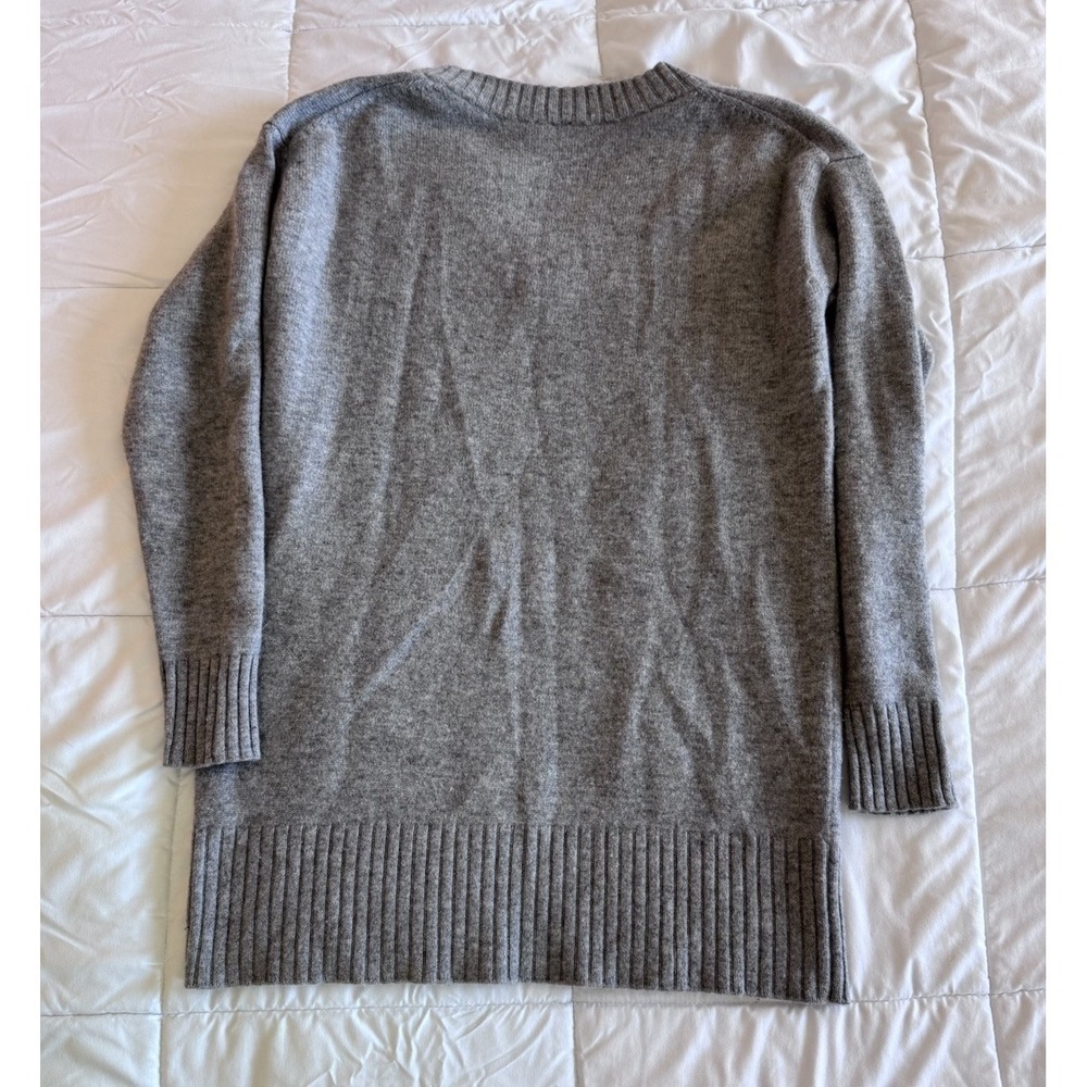 Athleta Vital Sweater Womens Oversized XS Gray Knit V Neck Soft Sweater EUC - Picture 5 of 8